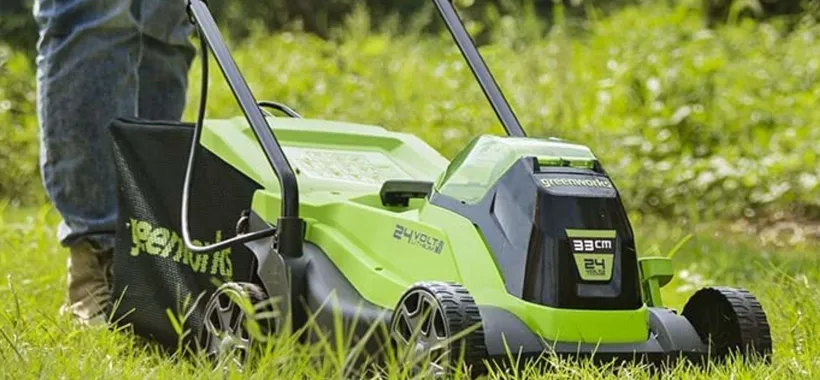 Tagliaerba wireless con 2 batterie e 2 bobine di filo a prezzo SHOCK (144€)