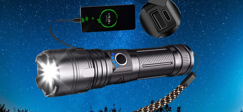 Torcia 8000 lumen ricaricabile a prezzo SFAVILLANTE: 15€ su Amazon