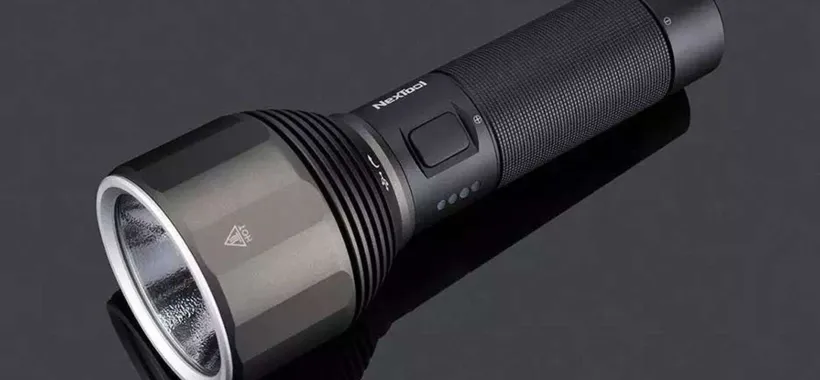 Xiaomi, torcia: illumina 380 metri, costa pochissimo (36€)