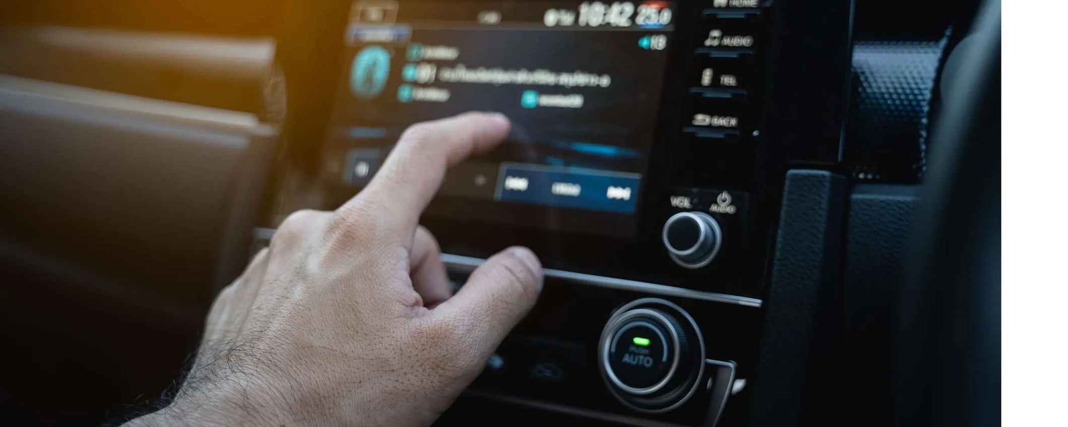 Migliori autoradio Bluetooth con vivavoce (guida e offerte)