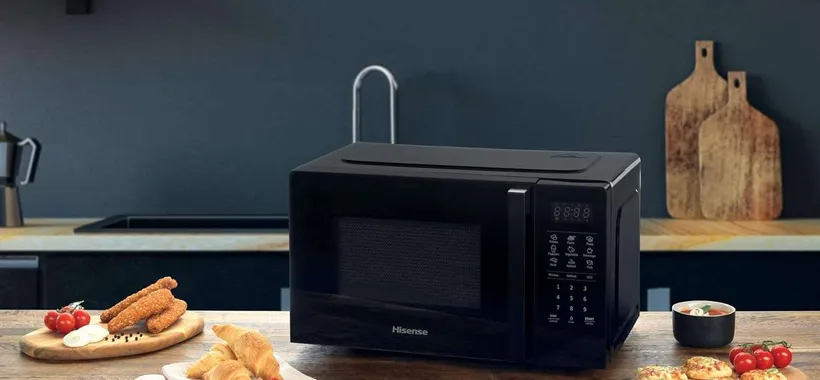 Microonde Hisense in offerta: potente e moderno, lo paghi solo 135€