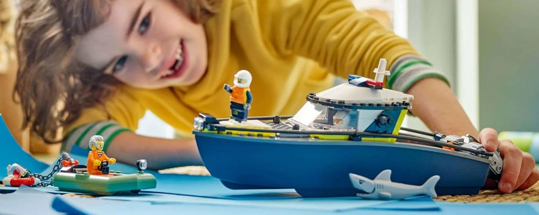 Motoscafo LEGO della Polizia: novità su Amazon perfetta come IDEA REGALO