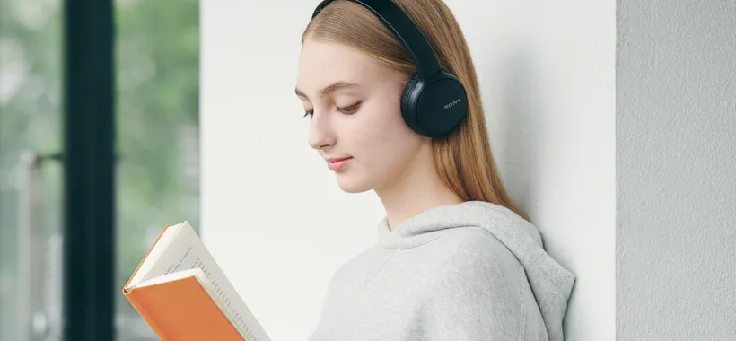 Queste cuffie wireless di Sony costano MENO DI 27€ e sono OTTIME