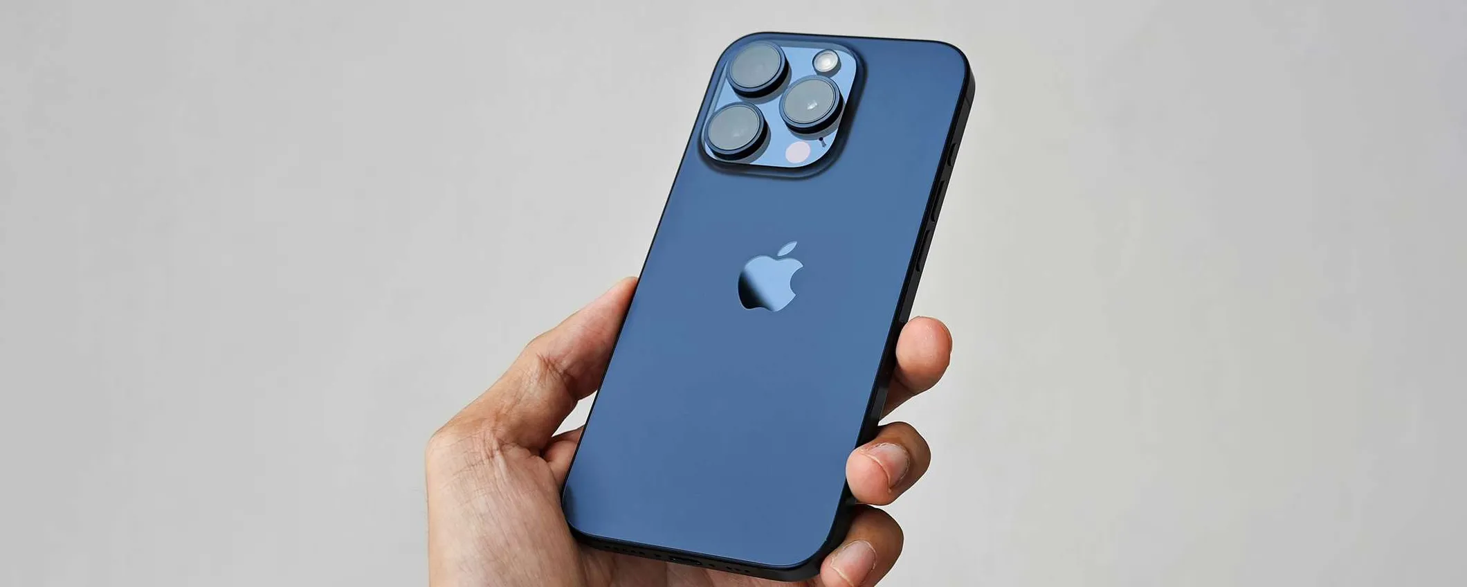 iPhone 15 è al MINIMO STORICO con l'offerta tech di Esselunga