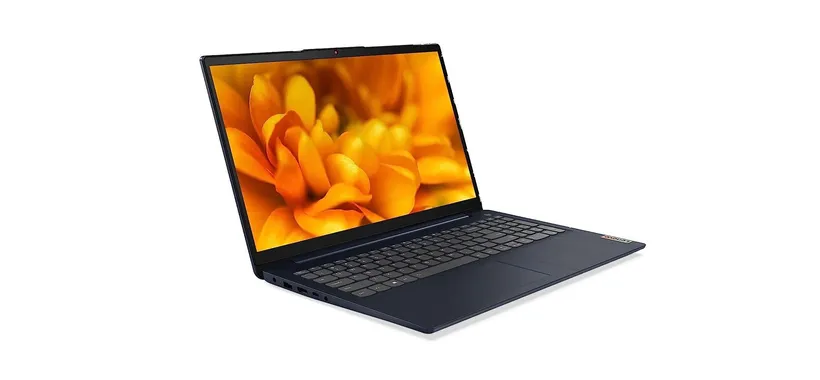 Questo notebook Lenovo con i7 e 16 GB di RAM è al MINIMO STORICO su Amazon