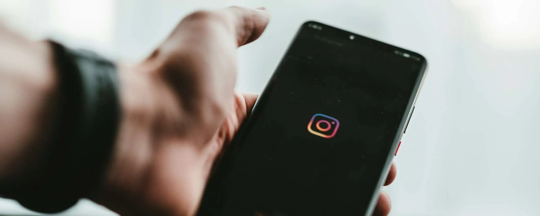Come verificare i dispositivi associati ad un account Instagram