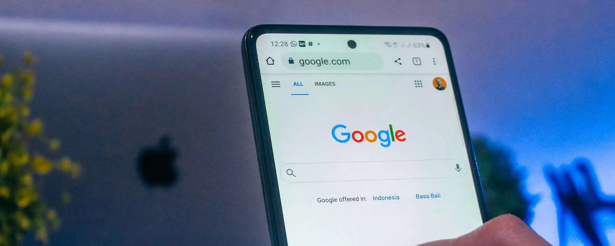 Con Google AI Mode ora è possibile monitorare informazioni e aggiornamenti