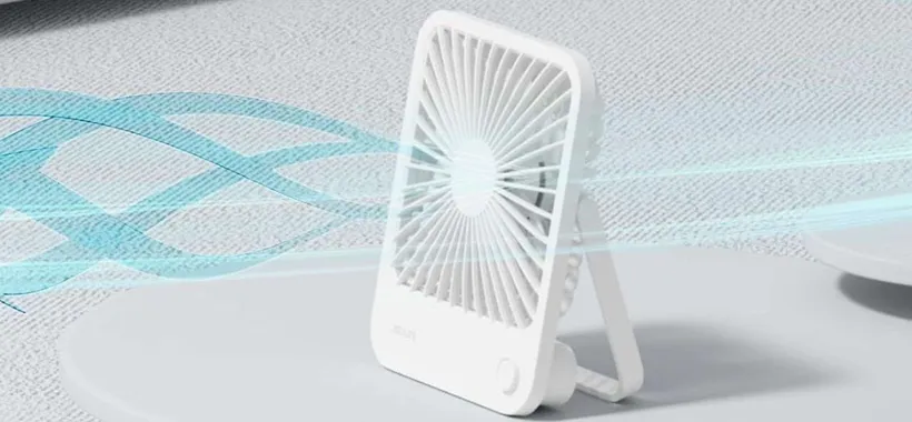 Ventilatore da tavolo a 11€ su Amazon: ricaricabile, compatto e SORPRENDENTE