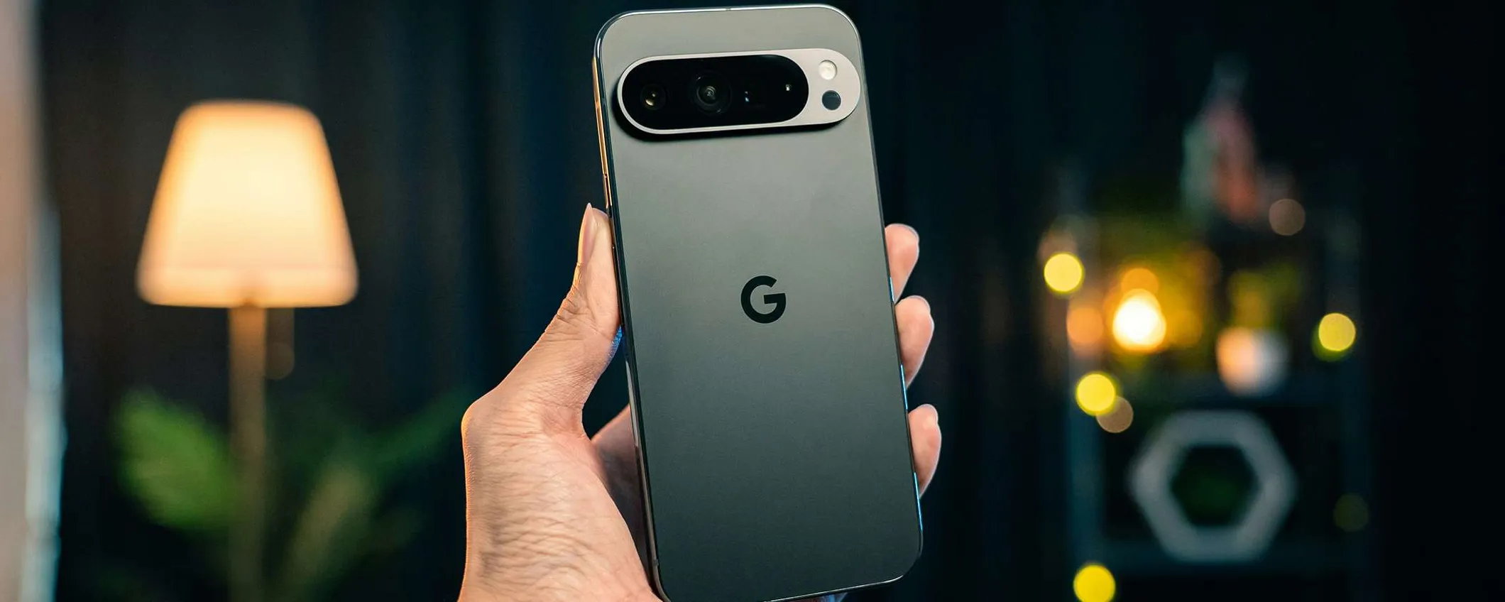 Pixel 10: trapelati i render ufficiali, che svelano l'arrivo di un teleobiettivo