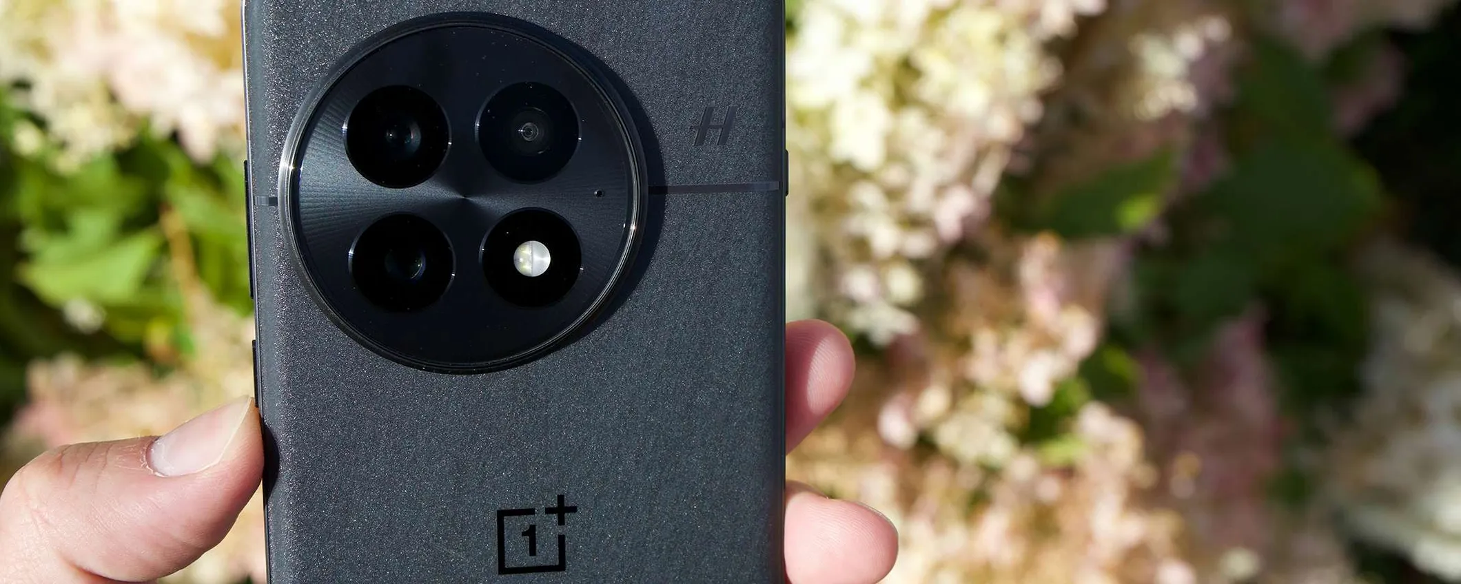 La fotocamera di OnePlus 15T non è più un segreto: svelate le (probabili) specifiche