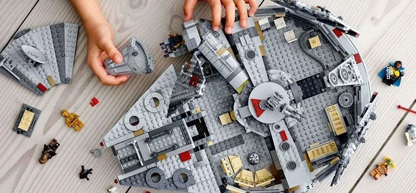 Star Wars Day: il fantastico LEGO Millenium Falcon è in offerta (-17%)