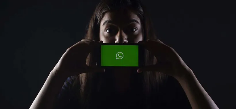 WhatsApp: il trucco per nascondere foto e video compromettenti