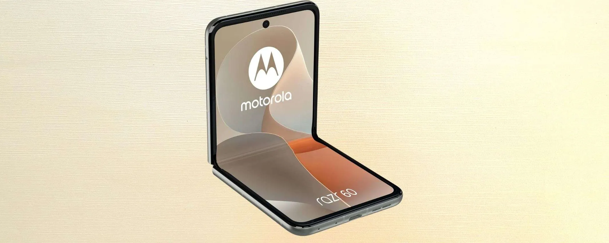 Motorola razr 60: lo smartphone pieghevole è in MAXI SCONTO