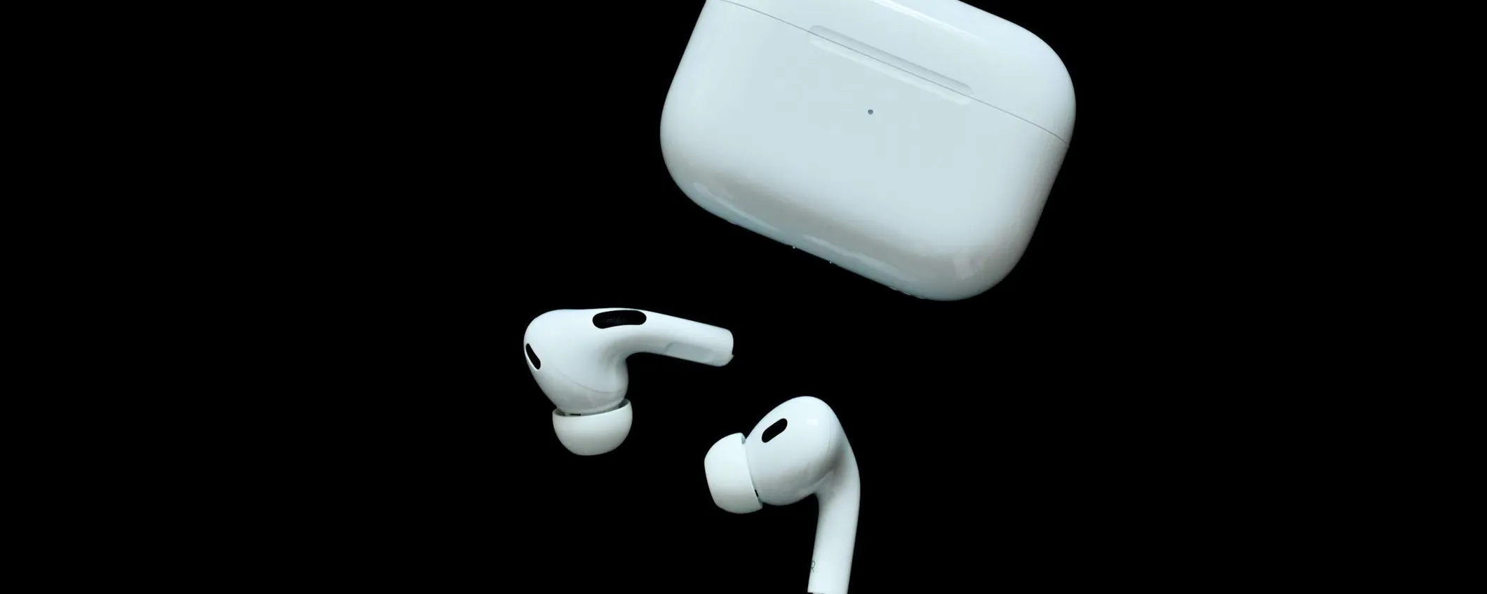 AirPods con fotocamere: Apple rinvia il debutto al 2027