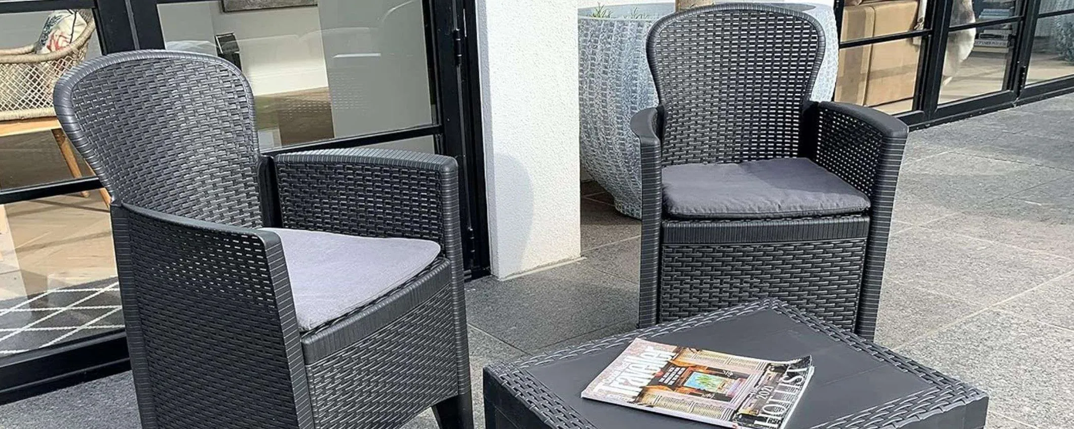 Poltrone e tavolino da giardino: set completo a prezzo STRAORDINARIO (73€)