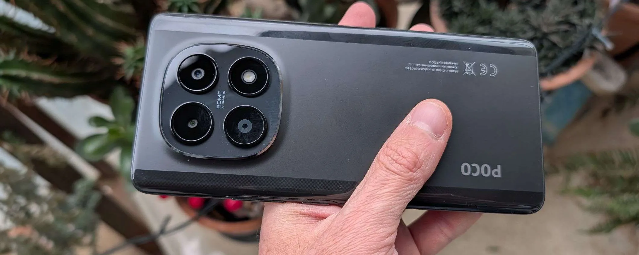 POCO M8 5G: design premium, prezzo centrato ma lato software si può far meglio | Recensione