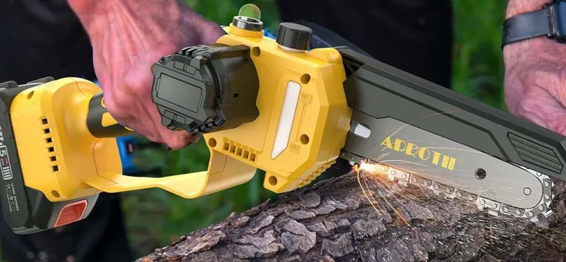 Fai da te SVENDITA FOLLE su Amazon: motosega, 2 batterie e accessori a 41€