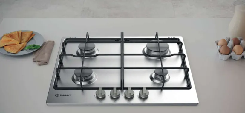 Piano cottura a gas Indesit 4 fuochi in SVENDITA a 142€ da Unieuro