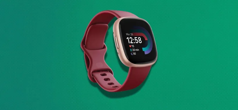 Fitbit Versa 4 in offerta, risparmi il 25%: elegantissimo e funzionale