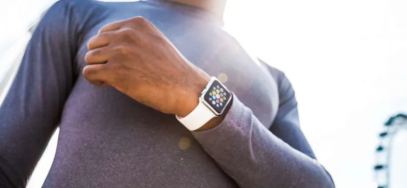 Apple Watch: concept in plastica e ceramica