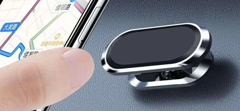 Il supporto auto per smartphone c'è ma NON SI VEDE: genialata a 5€