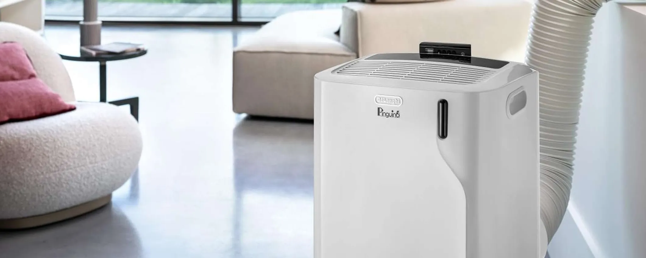 L'originale Pinguino De'Longhi in offerta: sconto di 164€ sull'iconico climatizzatore portatile