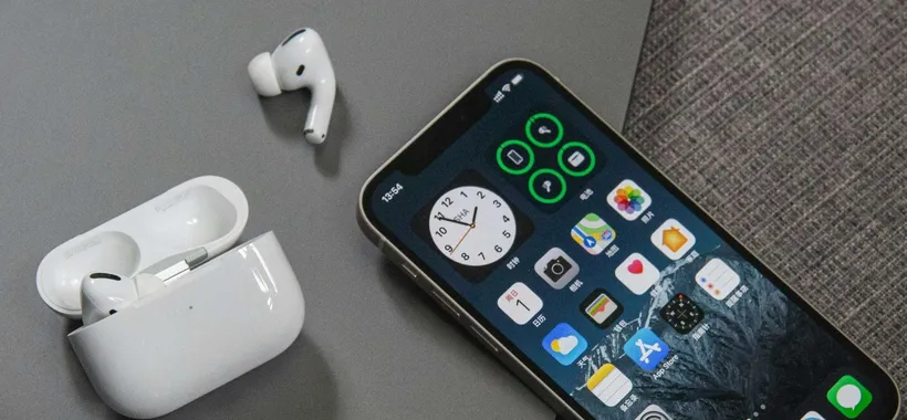 AirPods 2: si trasformano in comodi apparecchi acustici ma con dei limiti