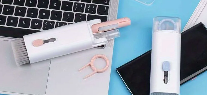 Il kit 7 in 1 per pulire tutti i dispositivi di elettronica SPOPOLA: da avere (3€)
