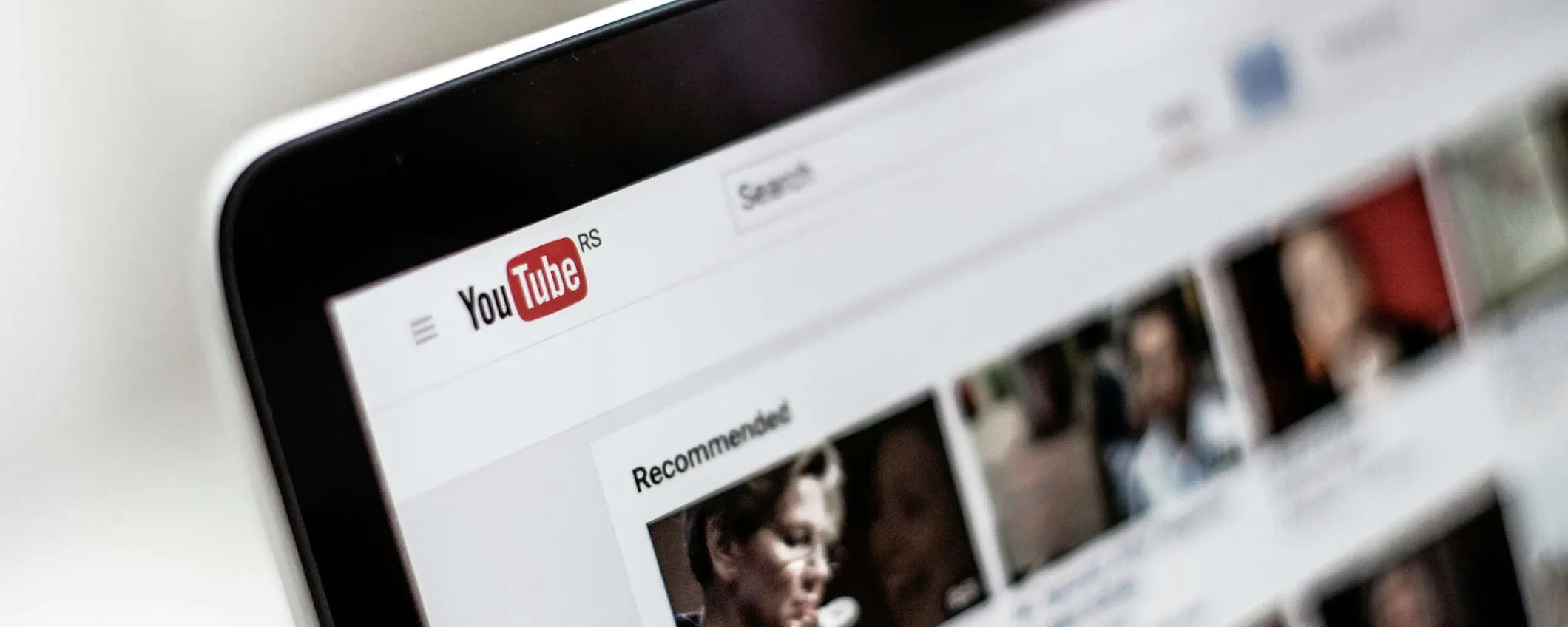 YouTube, monetizzare sarà più difficile dal 2027