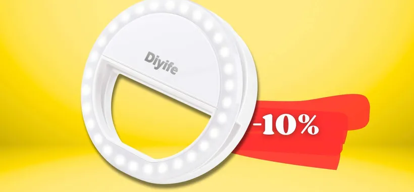 Selfie SPAZIALI con la ring light per smartphone, 36 LED e clip (12€)
