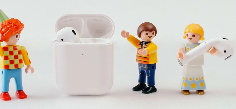 Apple Airpods 2: gran sconto su Amazon per Natale