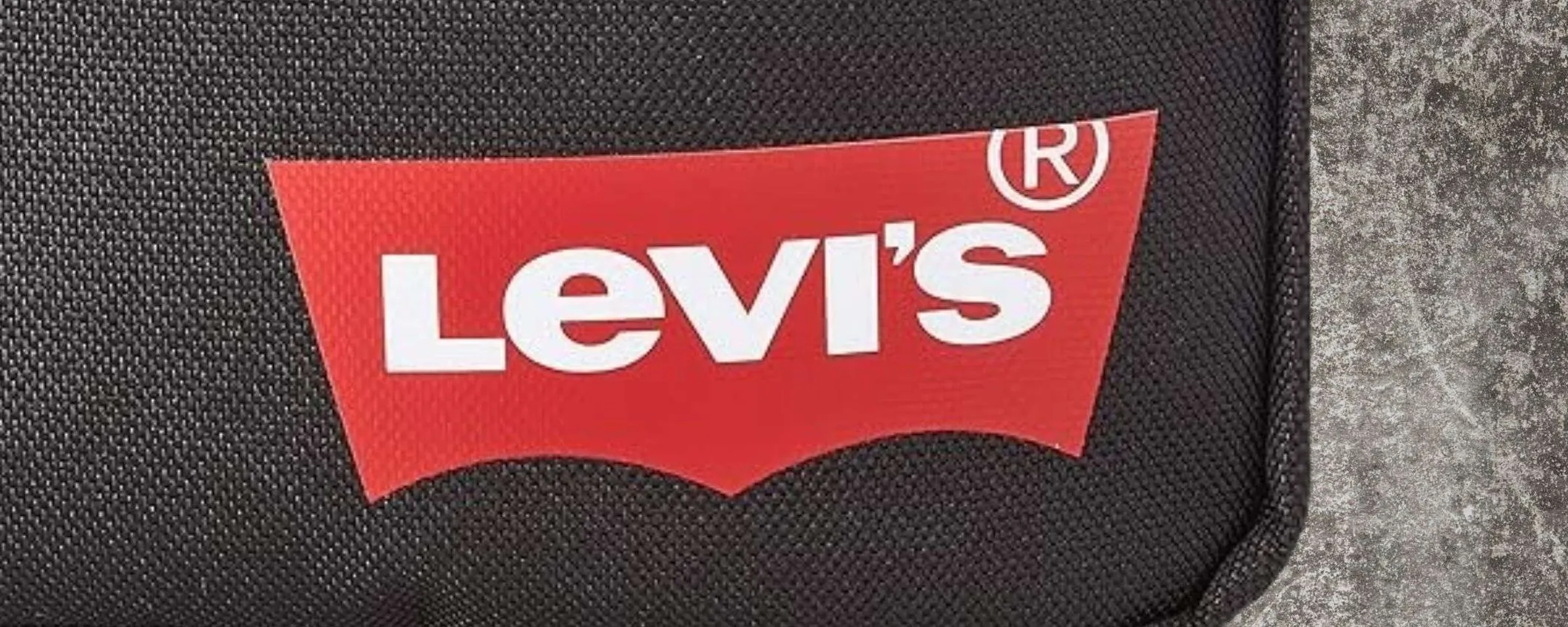 Amazon SCONTA TUTTO Levi's e i prezzi crollano: offerte spettacolari da 10€