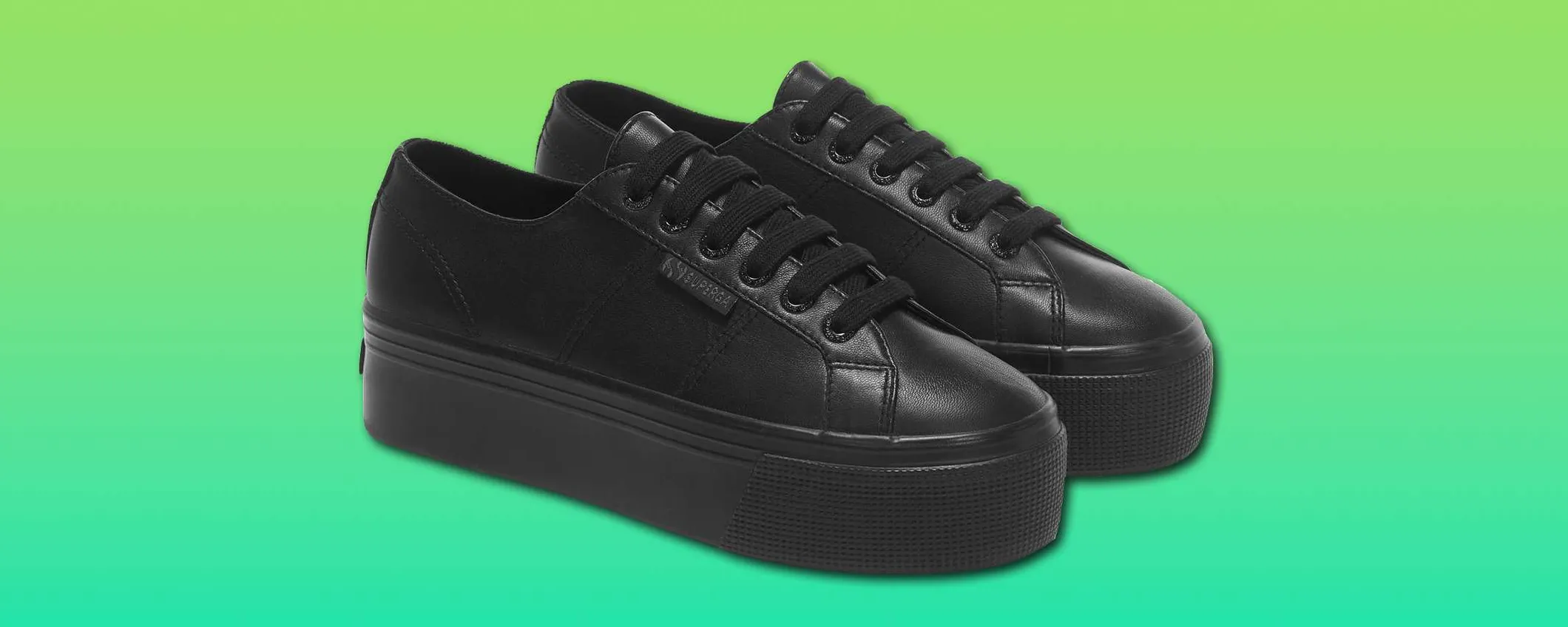 Superga da donna a prezzo stracciato: su eBay oggi costano la metà