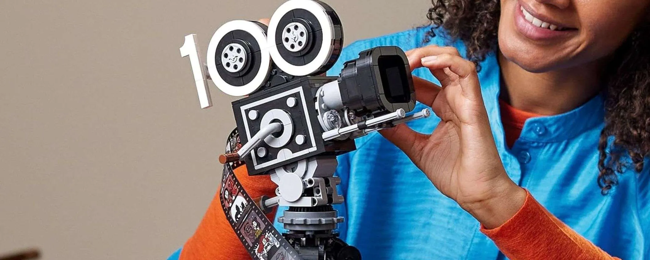 La bellissima cinepresa Disney LEGO è in DOPPIA OFFERTA su Amazon