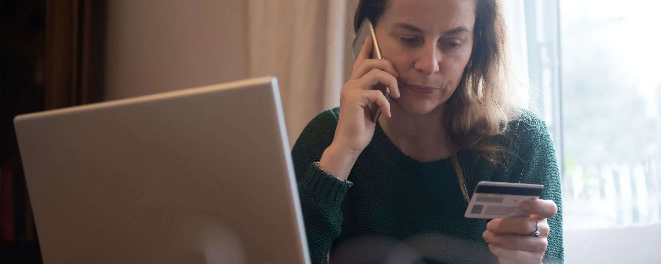 Proteggiti dalle truffe online con ExpressVPN: 61% di sconto e 4 mesi GRATIS