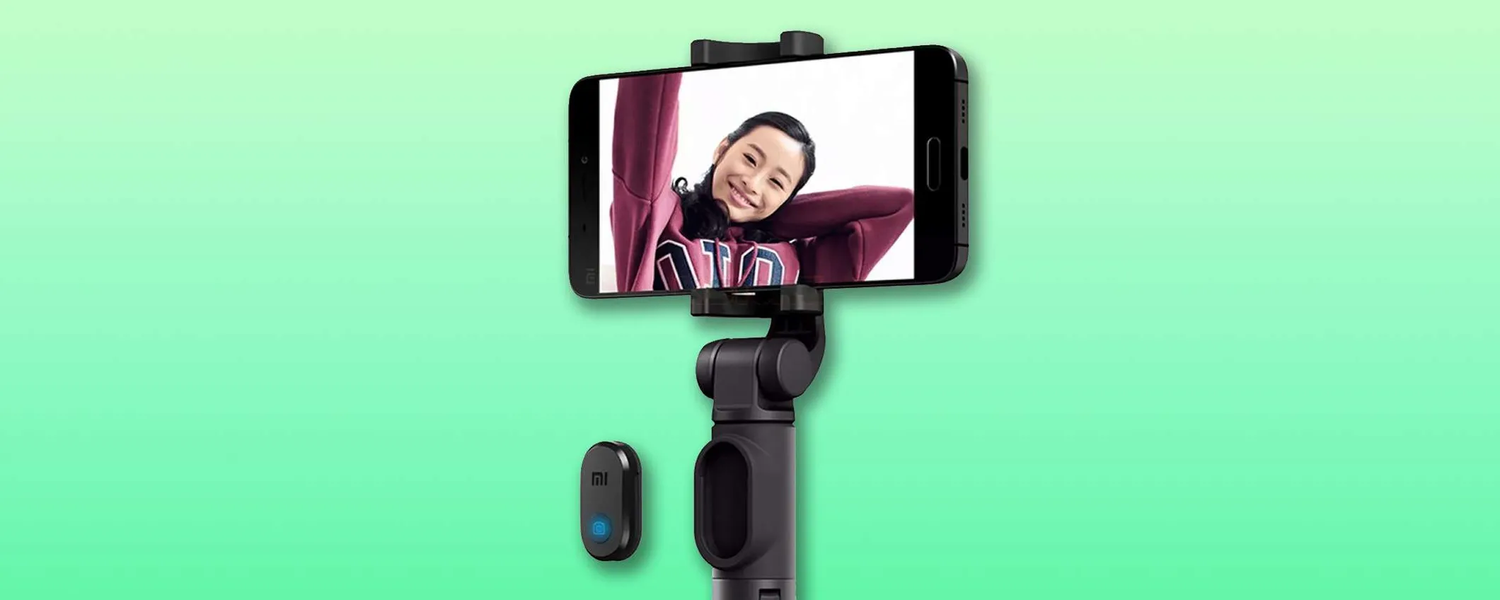 È sia un selfie stick che un treppiede: l'accessorio utile Xiaomi a soli 11€