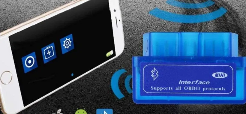 Ripara l'auto con lo smartphone: 7€ per il PC che verifica e CANCELLA gli errori