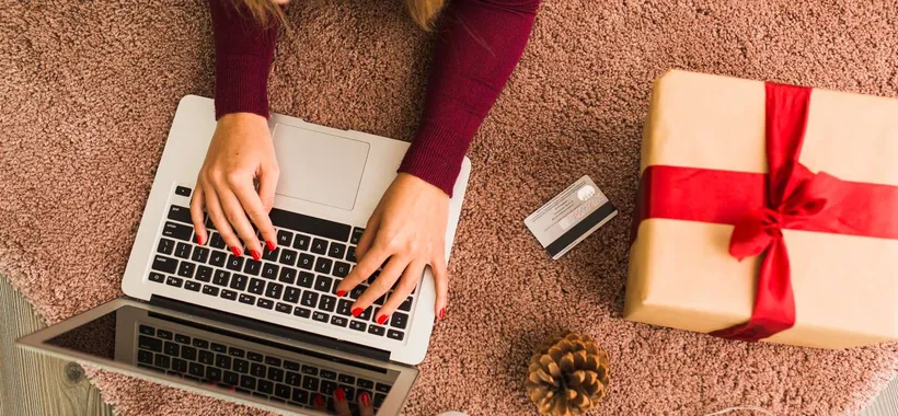 Shopping Natalizio: tutti i rischi nascosti per la tua privacy