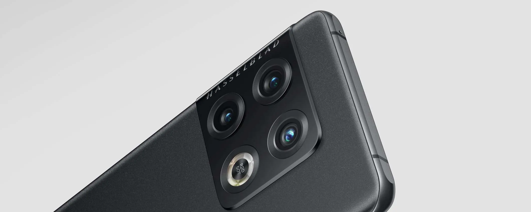 Aggiornamento a sorpresa per OnePlus 10 Pro: arriva Android 16