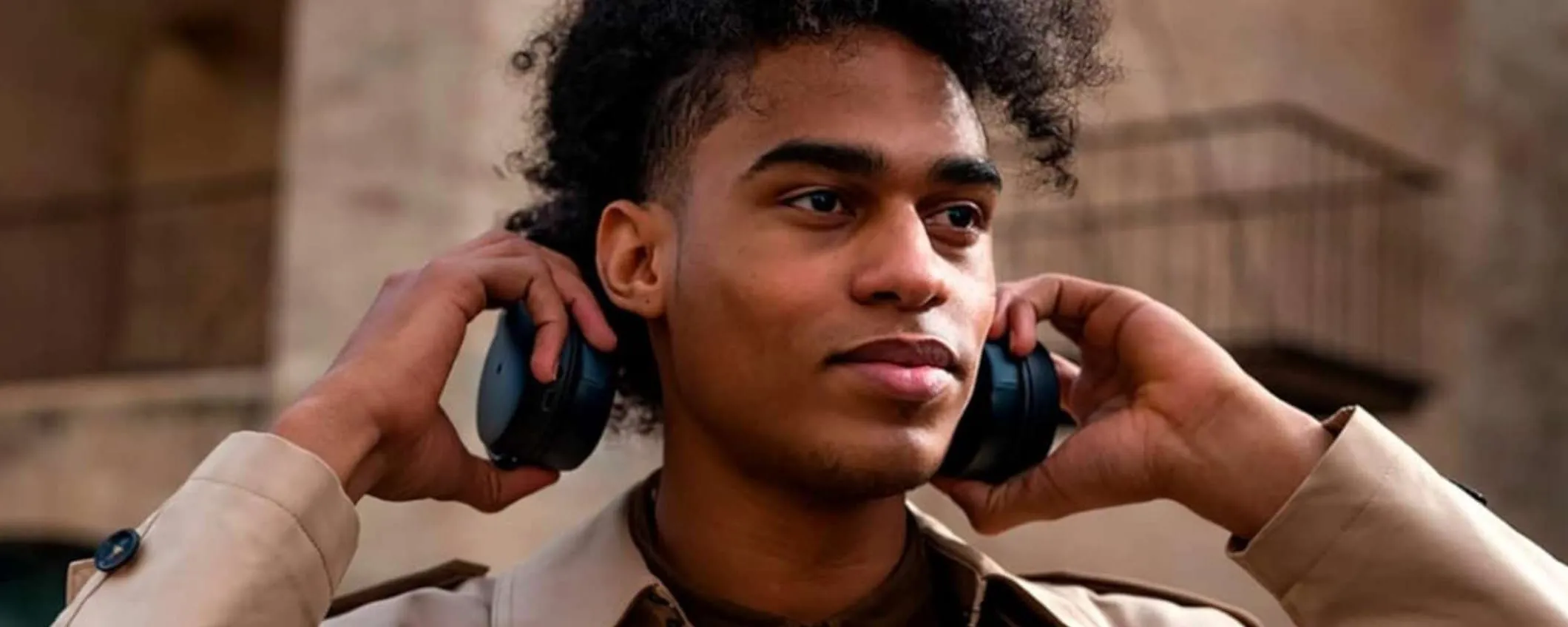 Sennheiser: cuffie wireless dal suono Premium e 30 ore di autonomia