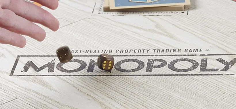 Un Monopoly così non lo hai mai visto: TUTTO IN LEGNO, offerta Amazon