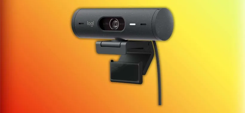 Logitech Brio 500 ora a 87,99€: webcam Full HD con microfono smart e Show Mode