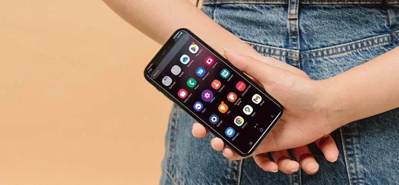 Samsung: One UI 7 potrebbe tardare, ma una funzionalità AI ti consolerà