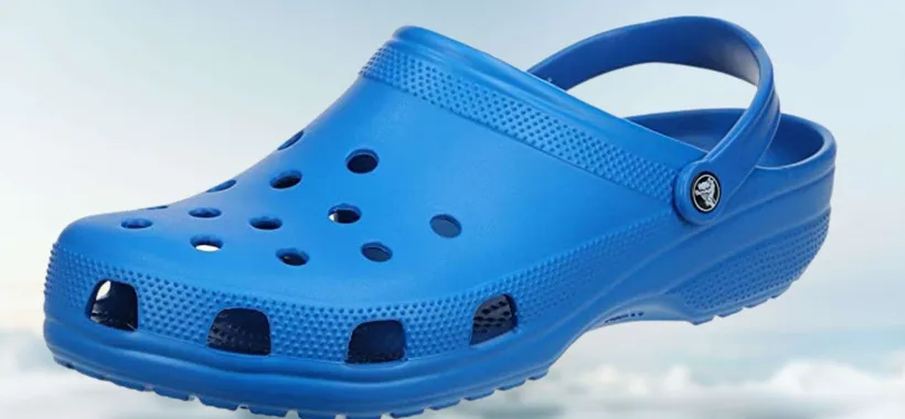 Scarpe Crocs a 19€: sconto ASSURDO del 56% su Amazon, follia di primavera