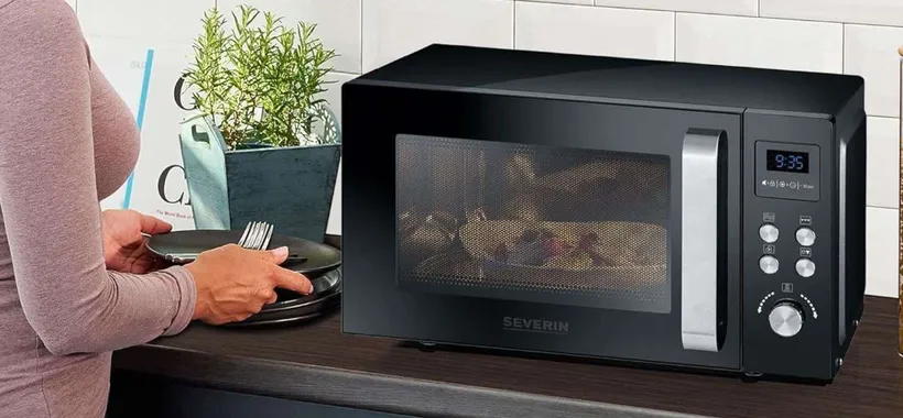 In questo forno a microonde 3-in-1 ci cucini ANCHE LA PIZZA: ora in MEGA SCONTO