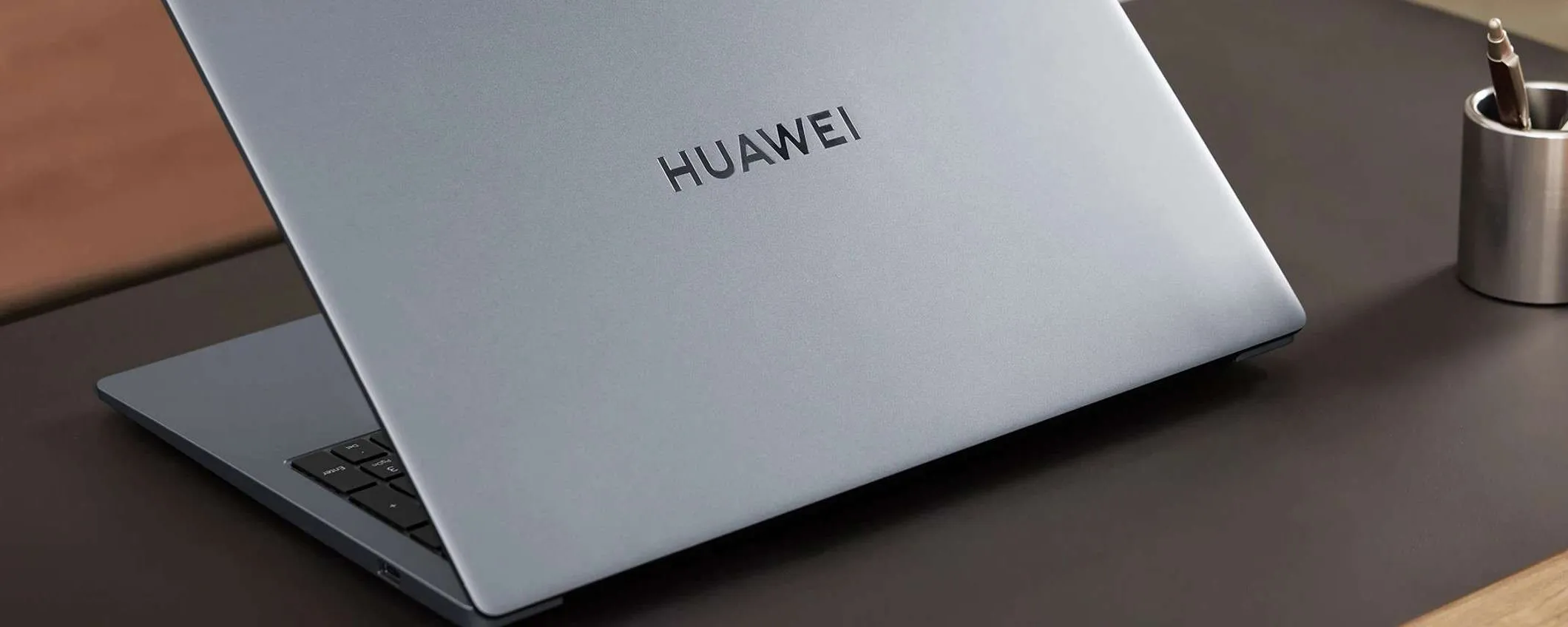 HUAWEI MateBook D 16 in FORTE SCONTO: 16 pollici, 16GB di RAM e scocca in metallo a 649€