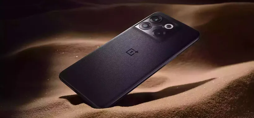 OnePlus 10T in offerta a 377€ su Amazon: è il BEST BUY di oggi