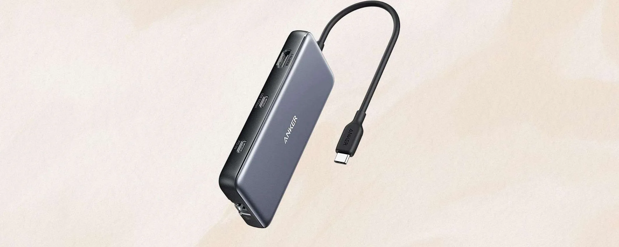 Adattatore 8-in-1 per PC, laptop e non solo: super sconto su Amazon (-45%)