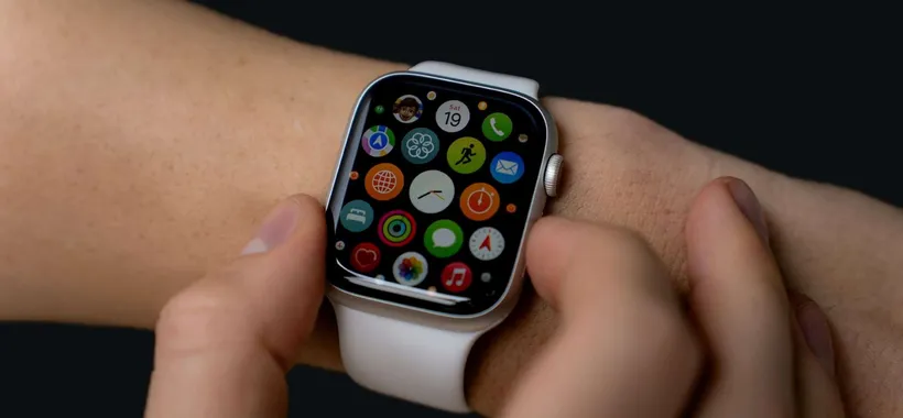 Apple Watch Series 8 in super offerta a 429 euro da Unieuro (anche a rate)
