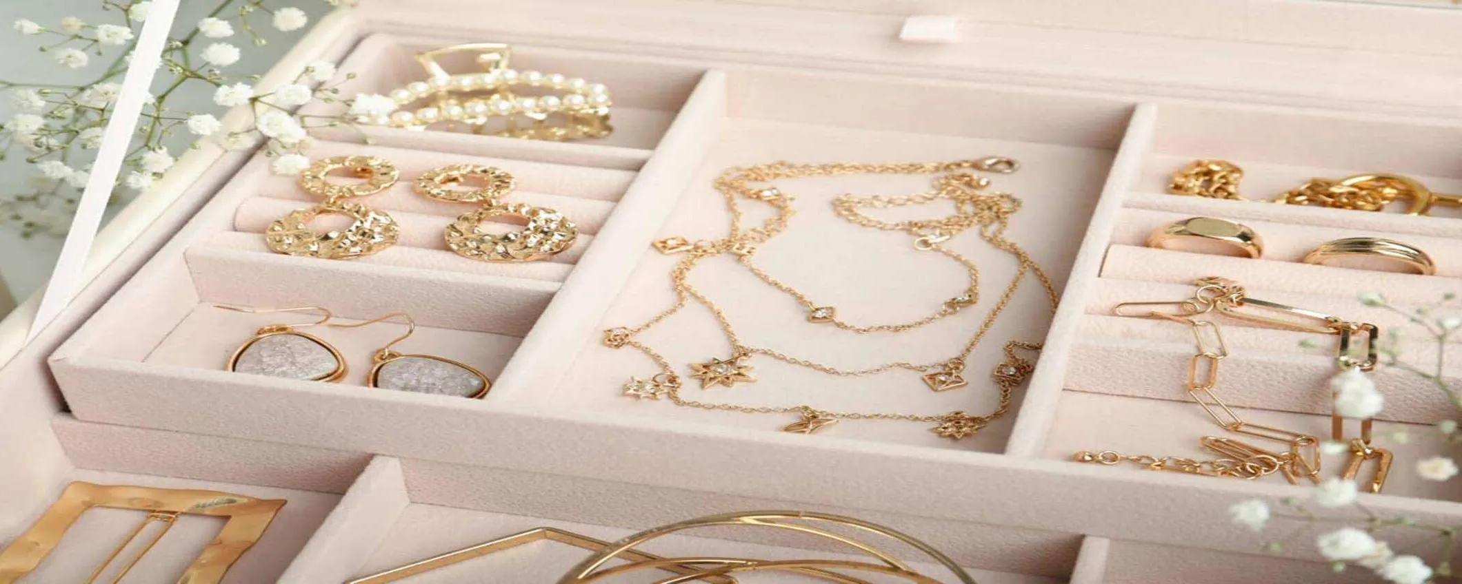 Le migliori piattaforme online per comprare Mystery Box di gioielli